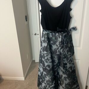 SLNY Black and Gray Floral Wedding Dress